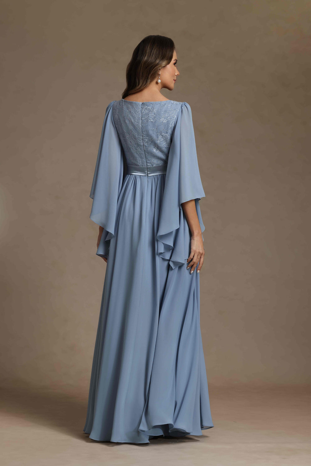 Chiffon Pleated Lace Appliques V Neck Ruffles Mother of the Bride Dresses