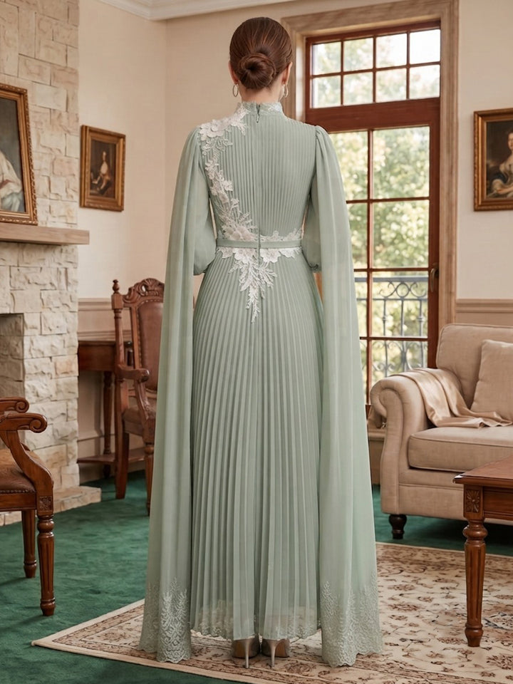 Chiffon A Line High Neck Lace Applique Pleated Mother of the Bride Dresses