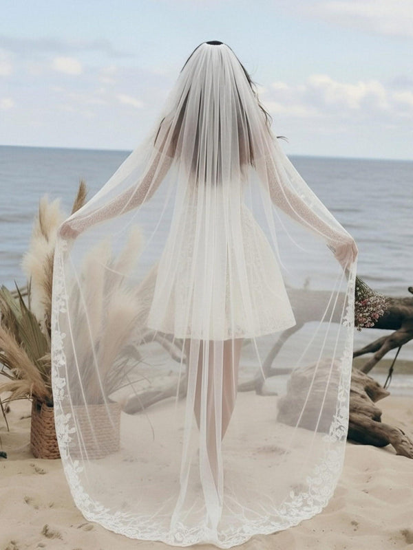 Laces A Line Spaghetti Straps Short Wedding Dresses