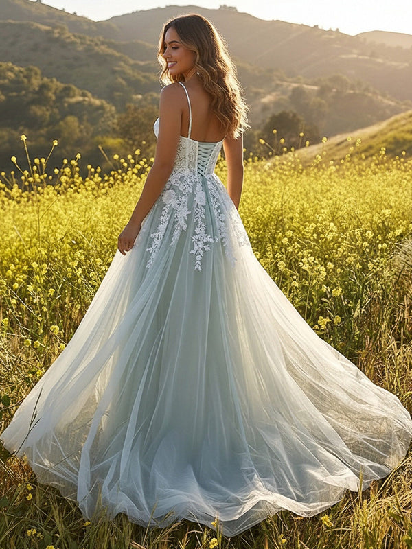 Lace Applique Sweetheart A Line Spaghetti Straps Wedding Dresses