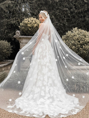 Spaghetti Straps Wedding Dresses Lace Appliques