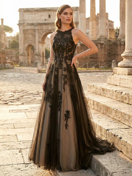 Tulle A Line Round Neck Long Wedding Dresses