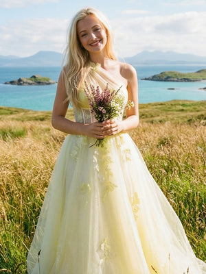 One Shoulder Sweetheart Lace Applique Wedding Dresses with 3D Flower