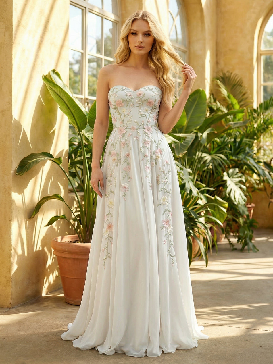 Strapless Lace Appliques Sweetheart A-Line Wedding Dresses